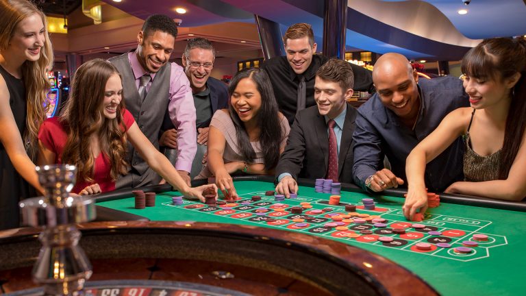 Roll with the High Rollers: A Night in the VIP Casino Lounge