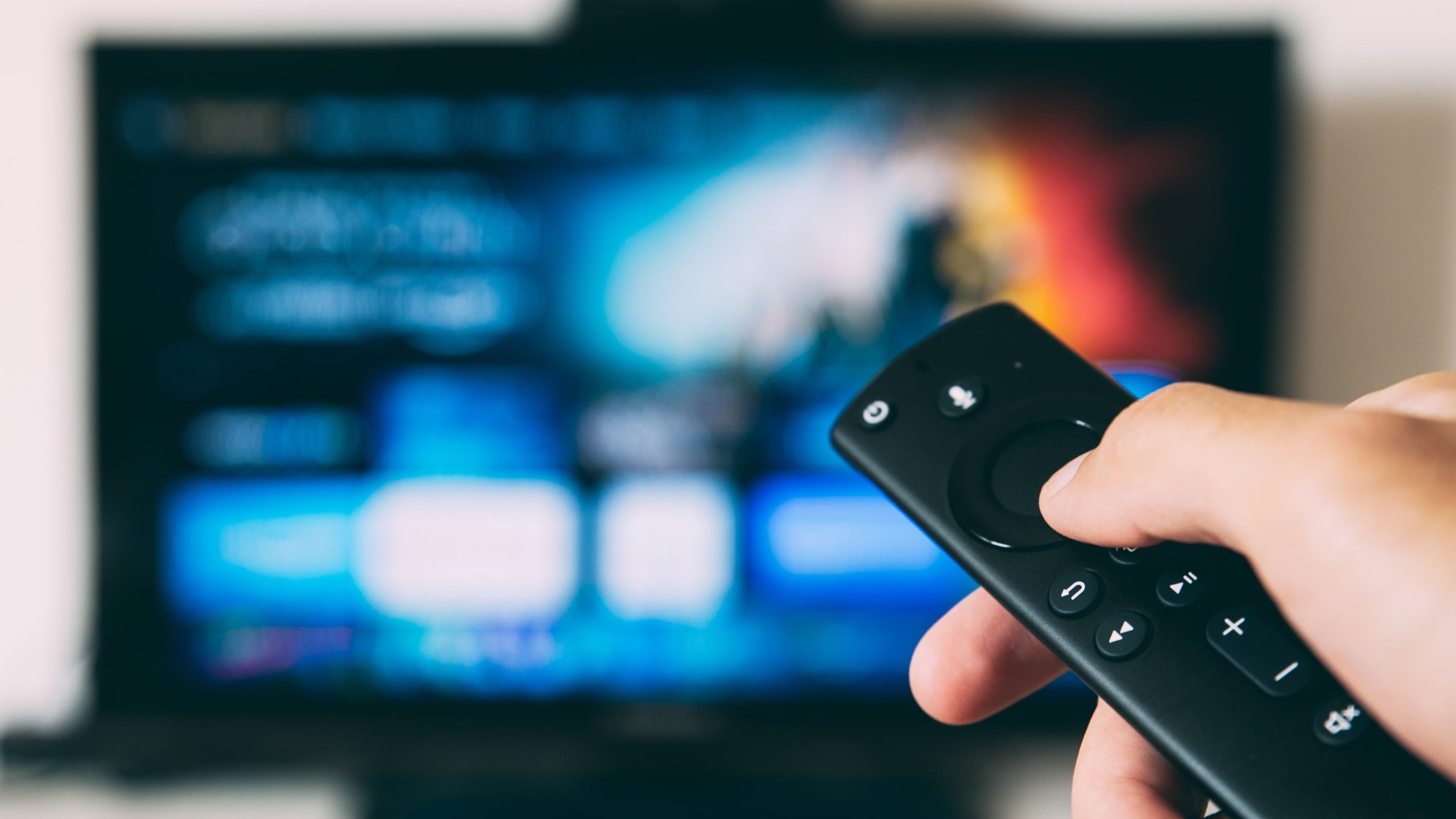 Streaming Movies Online: An Insight into Popular Platforms